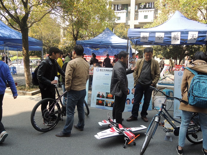 DSCN5160-t.jpg DSCN5160-t.jpg